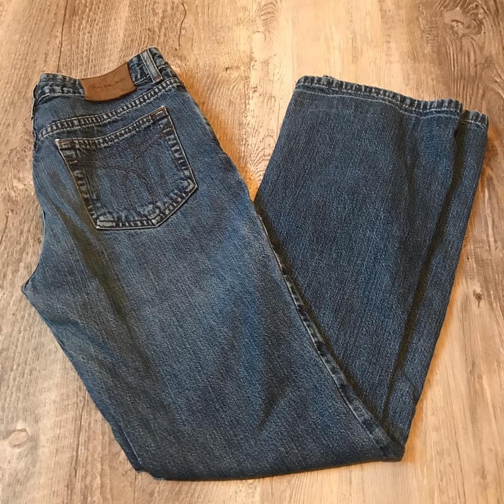 Calvin Klein Flare Leg Jeans Size 3 Inseam: 29”